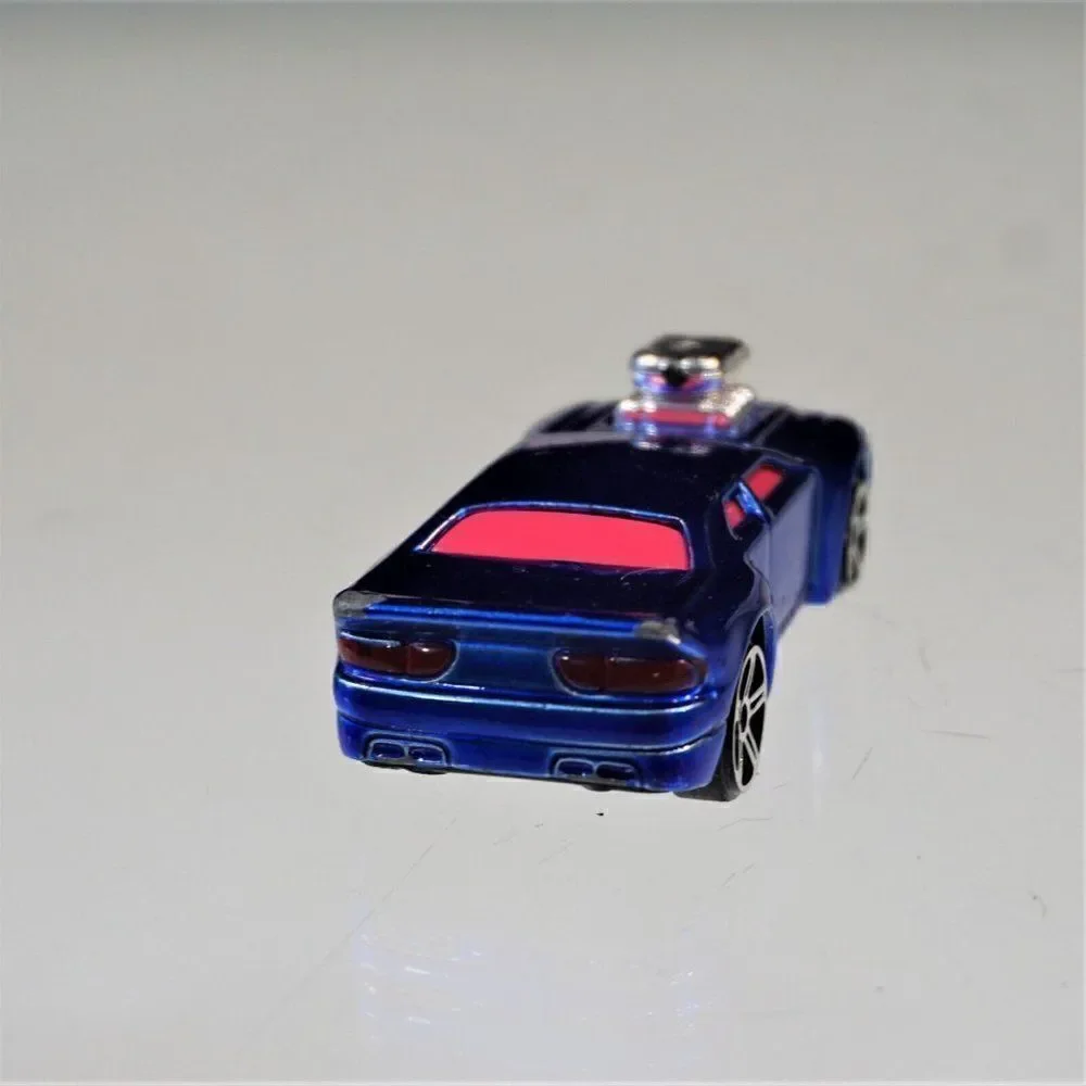 Maisto Whiplash Fresh Metal Die-cast 1:64 Car Blue & Orange Loose